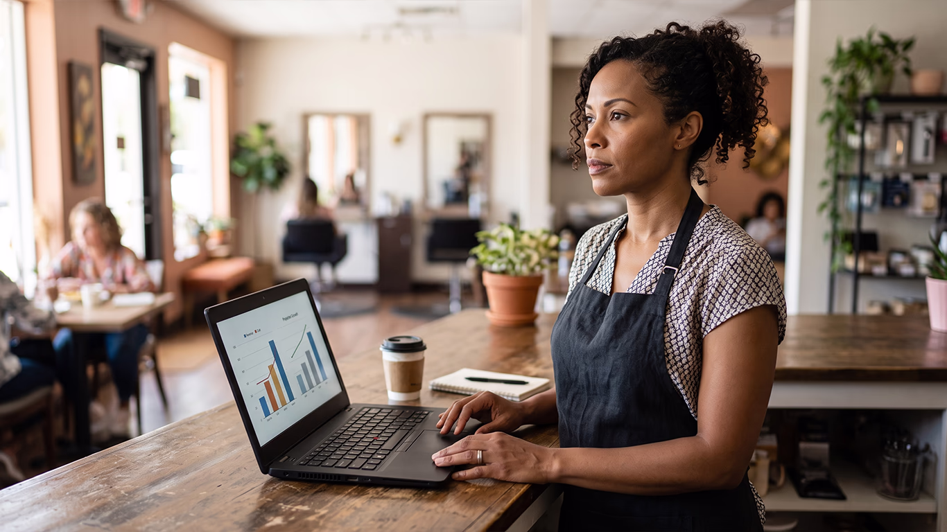 Small business owner in Florida deciding between Chapter 7 liquidation and Subchapter V reorganization